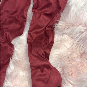 Elegant Burgundy Women's Boots